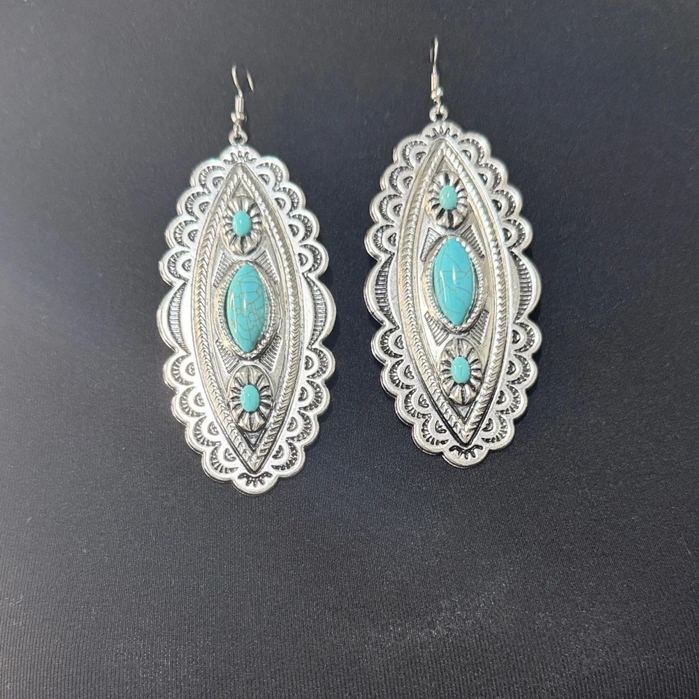 ‼️NEW Silver and Turquoise Dangle Earrings